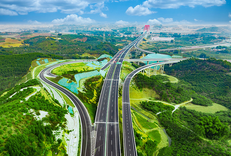 巴馬至田東高速公路田東樞紐互通.jpg