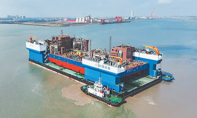 焦点官网：全球最大江海移动船坞完成出海运输任务